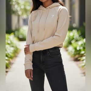 Gymshark training cropped hooded sweater small